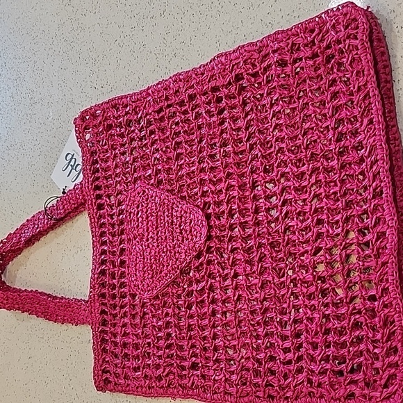 New BTB Los Angeles Heart Bag - Picture 2 of 12